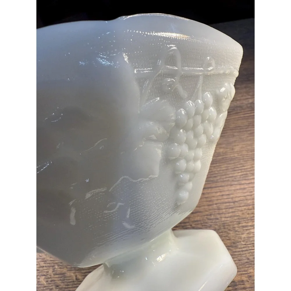 Vintage Indiana Glass‎ Harvest Grape Milk Glass Pedestal Bowl
